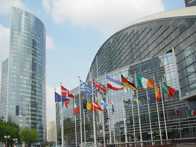 Przeciwko Polsce zostały uruchomione procedury art. 7 traktatu o UE