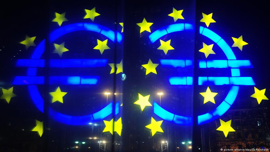 Czy Euro mogłoby wzmocnić demokrację w Polsce i na Węgrzech?