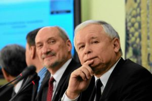 Ile dla J. Kaczyńskiego znaczy prezydent oraz dlaczego dla prezesa ważniejszy jest Antoni Macierewicz?!