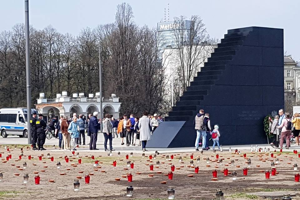 Adam Mazguła: Godny pomnik dla Lecha w Warszawie, a gdzie dla ofiar Stalina?
