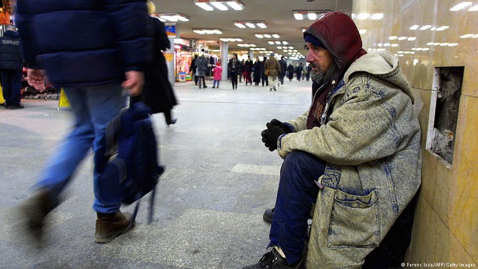 Na Węgrzech weszła w życie ustawa zakazująca bezdomności.