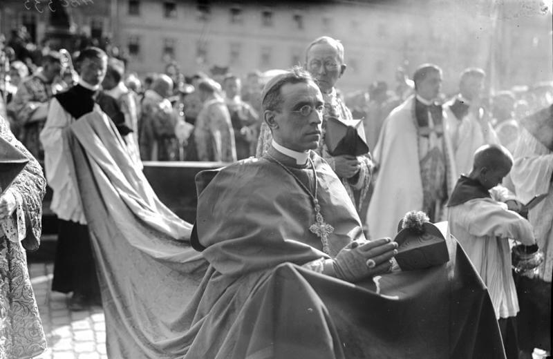Papież Franciszek zapowiedział, że udostępni dokumenty dotyczących pontyfikatu papieża Piusa XII, już w 2020 roku