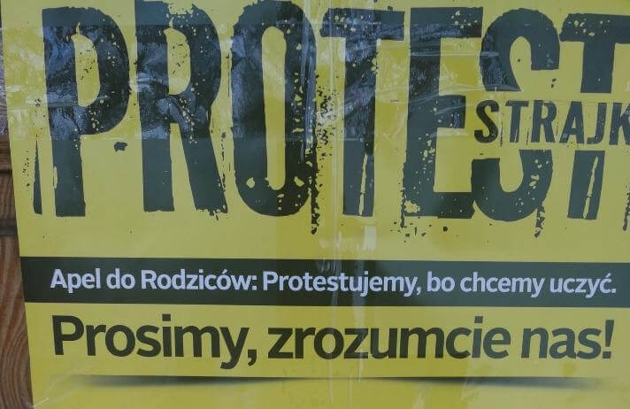 Stefan Niesiołowski: Strajk nauczycieli. Stadionowa farsa?
