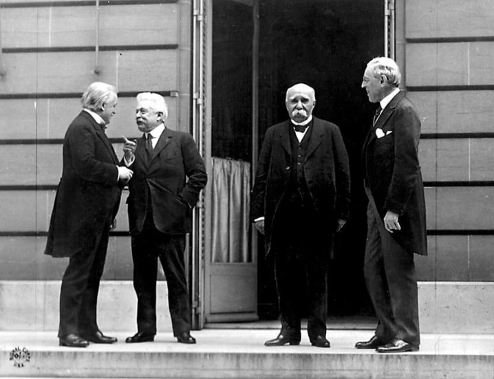Wielka czwórka – David Lloyd George (premier Wielkiej Brytanii w latach 1916-1922 i minister wojny w 1916 r.), Vittorio Emanuele Orlando (włoski polityk, premier, reprezentował Włochy podczas konferencji pokojowej w Wersalu) premier Francji Georges Clemenceau i prezydent USA Woodrow Wilson