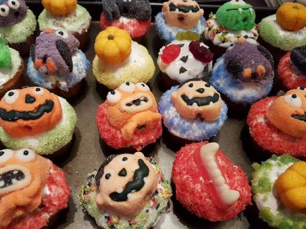 Halloweenowe słodkości – „Straszne babeczki”