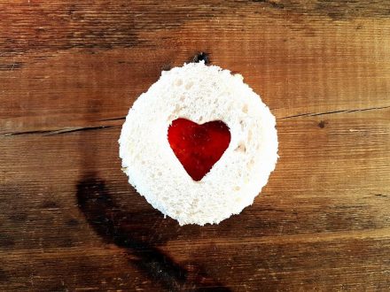 Świetne pomysły na Walentynkowe przekąski