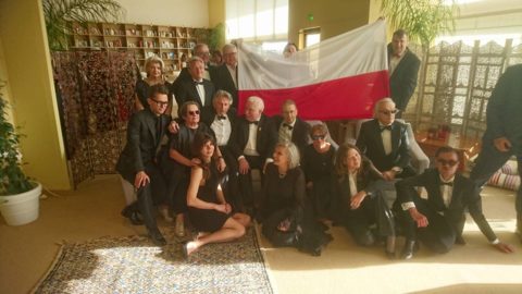 Lech Wałęsa na czerwonym dywanie w Cannes