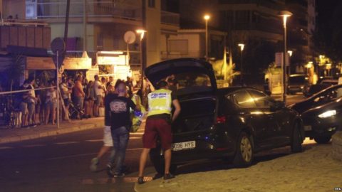 Drugi atak terrorystyczny w Hiszpanii. Zamachowcy wjechali w grupę ludzi w nadmorskim kurorcie w Cambrils