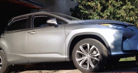 Kradli luksusowe samochody przy pomocy tabletu