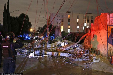 Potężne trzęsienie ziemi wstrząsnęło południowym wybrzeżem Meksyku