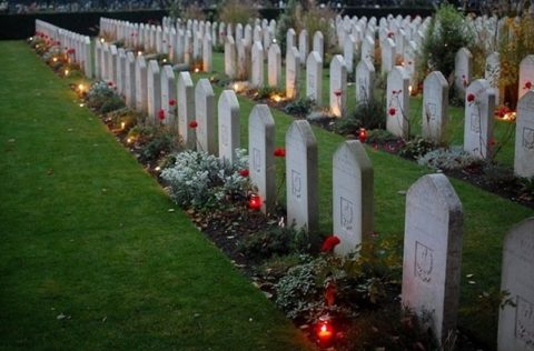 29 października,  odbędą się uroczystości zaduszne na cmentarzu Polskich Lotników w Newark w Wielkiej Brytanii