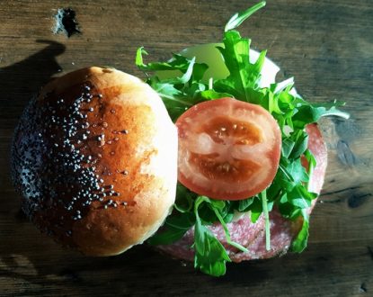 Maślane bułeczki śniadaniowe z makiem lub kruszonką