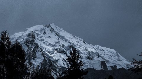 Manuela Gretkowska: Narodowa dykusja. Tragedia w Himalajach poruszyła bliskie nam struny: bohaterstwa, śmierci, poświęcenia