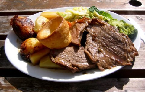 Sunday Roast – czyli co Anglicy jedzą w niedzielę?