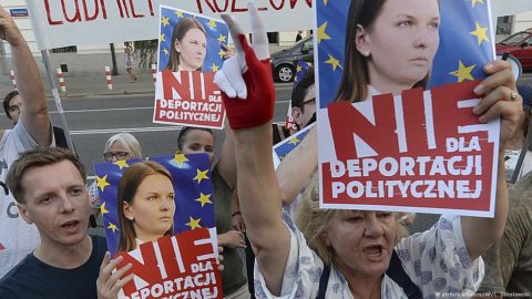 Deportowana z Polski Ludmiła Kozłowska przemawiała w PE: władze PiS zaczęły przyjmować wzorce postsowieckie