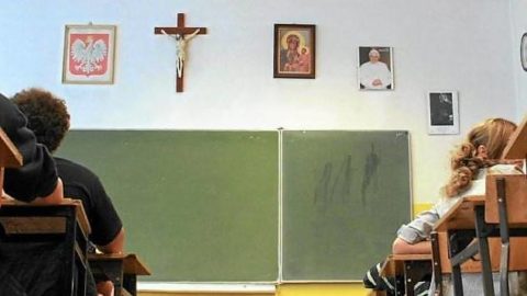 Adam Mazguła: Szkoła zdrady