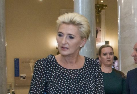 Krzysztof Skiba: Osoba NIKT