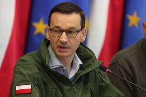 Morawiecki: tak jak na początku maja modliliśmy się o deszcz, tak módlmy się, by ten deszcz przestał teraz padać