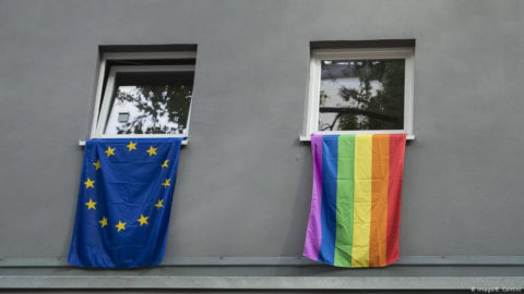 Równouprawnienie homoseksualistów? Tak, ale nie w Polsce, czyli przepaść między wschodem i zachodem UE