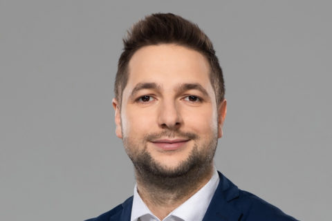 Roman Giertych: do posła Jakiego „Pana wypowiedź, że Polska nie zgadza się na przyjmowanie takiej ilość technologii, to miód na moje serce”