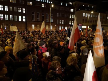 Manuela Gretkowska: Demokracja nie jest za darmo