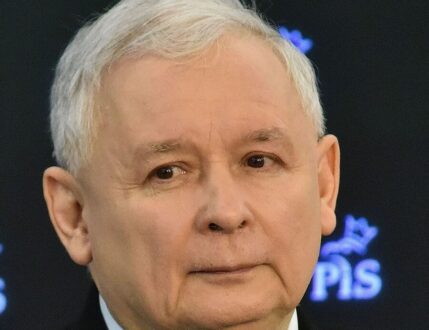Andrzej Żukowski: Kaczński mości się na Wawelu