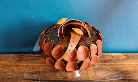 Niebiańsko pyszny, kosmicznie piękny tort „Pijane rodzynki”