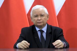 Jak Kaczyński wmawia Polakom, że Niemcy są wrogiem