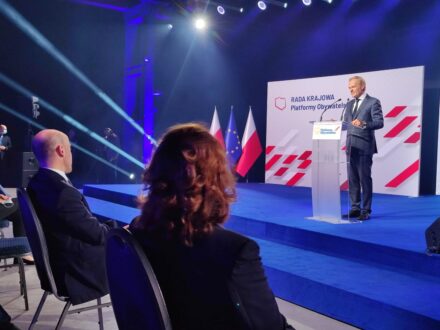 Radosław Sikorski: nie można zaproponować powrotu do przeszłości. Kiedy inni idą do przodu, ten kto stoi, zostaje z tyłu