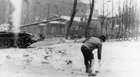 Pacyfikacja kopalni Wujek. Oddał osiem strzałów, powadzi spokojne życie w Niemczech