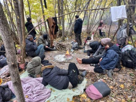 Polska dzieli uchodźców na wrogów i przyjaciół