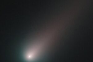 Zbliża się wyjątkowa kometa. Ostatnio odwiedziła okolice Ziemi w epoce kamienia łupanego