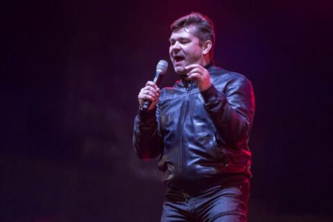 Krzysztof Skiba zwróci się do Zenka Martyniuka: wykorzystują Cię jak pacynkę, pomagasz władzy pluć na Polskę