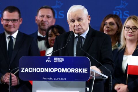 PiS chce stworzyć własne media i kupić wydawnictwo Polska Press od Orlenu
