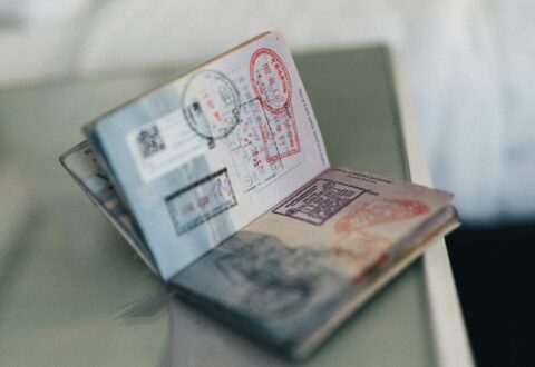 Najsilniejsze paszporty świata. Gdzie w tym rankingu znalazł się polski paszport?