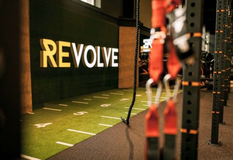 Revolve Fitness pomoże Ci efektywnie trenować