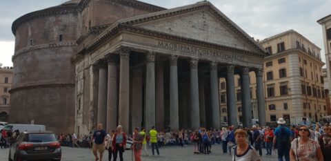 Ambasada RP ostrzega: Jedziesz do Włoch, przeczytaj!