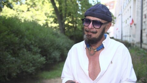 Tomasz Jacyków: Ludzie z niską samooceną zakładają cudze metki i eksponują wielkie logo