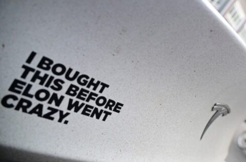 „Kupiłem to, zanim Elon oszalał” – Czy Musk zatopi markę?