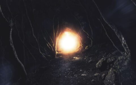 Tajemnicza aktywność mózgu po śmierci: Czy odkryto dowód na istnienie duszy?