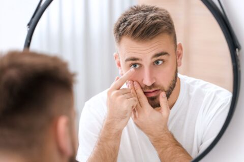 Najczęstsze błędy przy noszeniu soczewek kontaktowych – jak ich unikać?