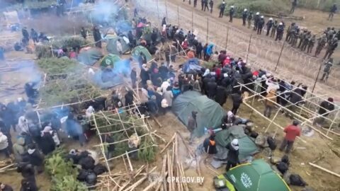 Siemoniak publikuje dane MSWiA. Rekordowa liczba przestępstw cudzoziemców za rządów PiS