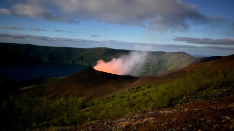 Wulkan Tofua. Ekspedycja na najbardziej niedostępną wyspę Tonga na krańcach Pacyfiku