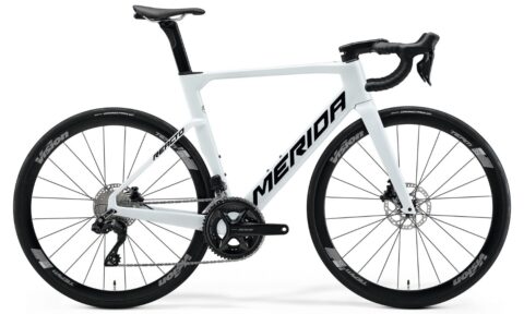 Zanim kupisz rower aero, sprawdź co potrafi Merida Reacto 5000