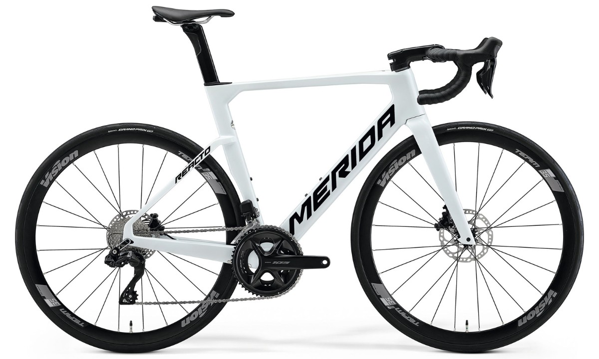 Zanim kupisz rower aero, sprawdź co potrafi Merida Reacto 5000