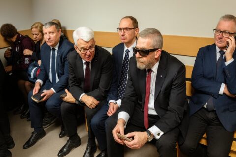 Adam Mazguła: Braun wzywa Boga, Moskwa zaciera ręce. Modlitwy w sądzie zamiast prawa