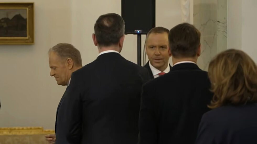 Weto Nawrockiego. Tylko w Polsce program SAFE padł ofiarą partyjnej wojny