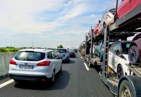 Cofki z Niemiec zalewają polski rynek mimo nowych przepisów CEPiK