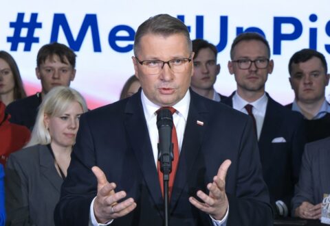 Willa+, cnoty niewieście i zapasy w błocie. Skiba o nowym liderze PiS: „Złoty Dzban” wchodzi do gry