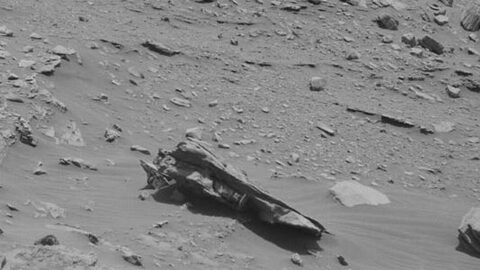 „Rakieta kosmitów” na zdjęciu z Marsa? Co naprawdę uchwycił łazik Curiosity